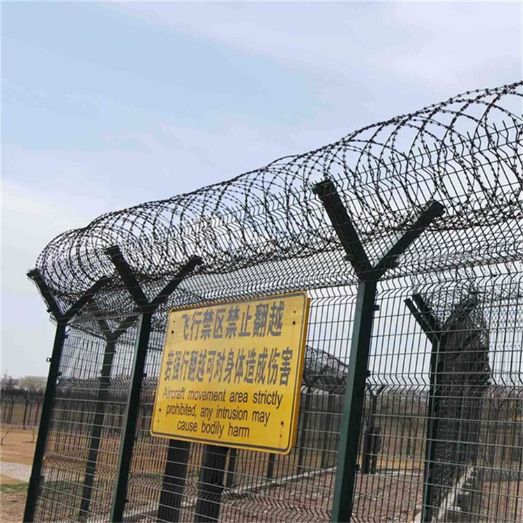 機(jī)場(chǎng)封閉圍網(wǎng)、國營機(jī)場(chǎng)護(hù)欄網(wǎng)、機(jī)場(chǎng)護(hù)欄廠家圖片1